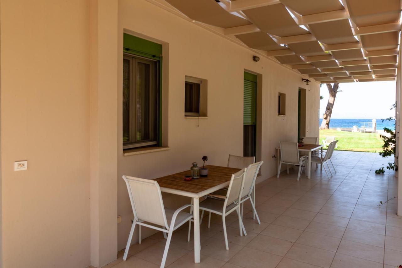 Brunello Seaside Apartments Lefkáda Buitenkant foto